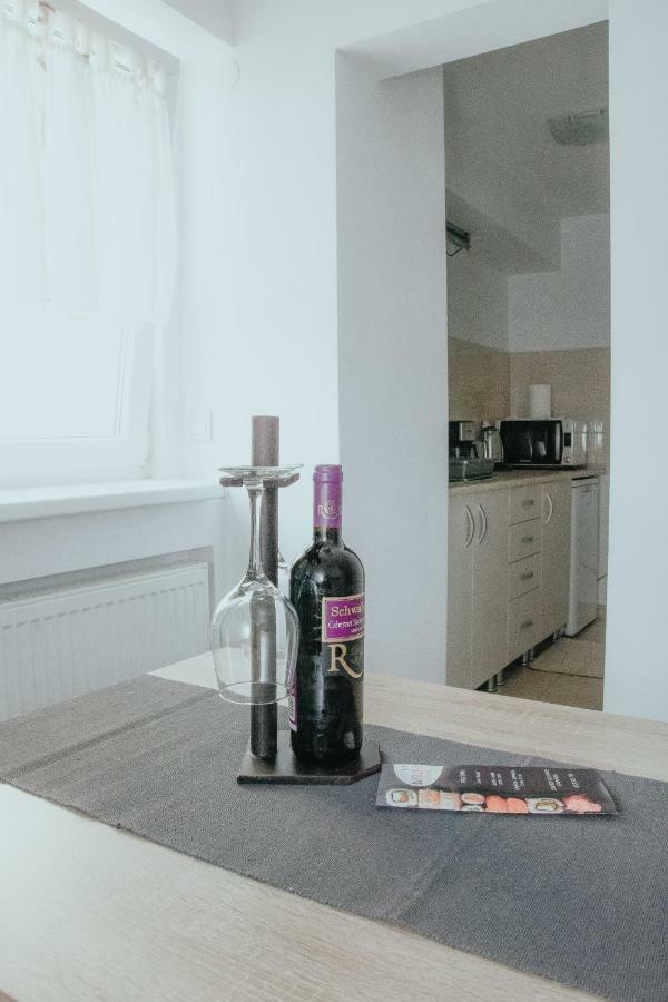 Apartament 1 Decembrie Lejlighed Alba Iulia Eksteriør billede