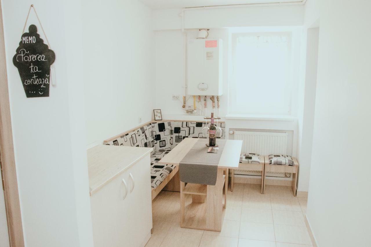 Apartament 1 Decembrie Lejlighed Alba Iulia Eksteriør billede
